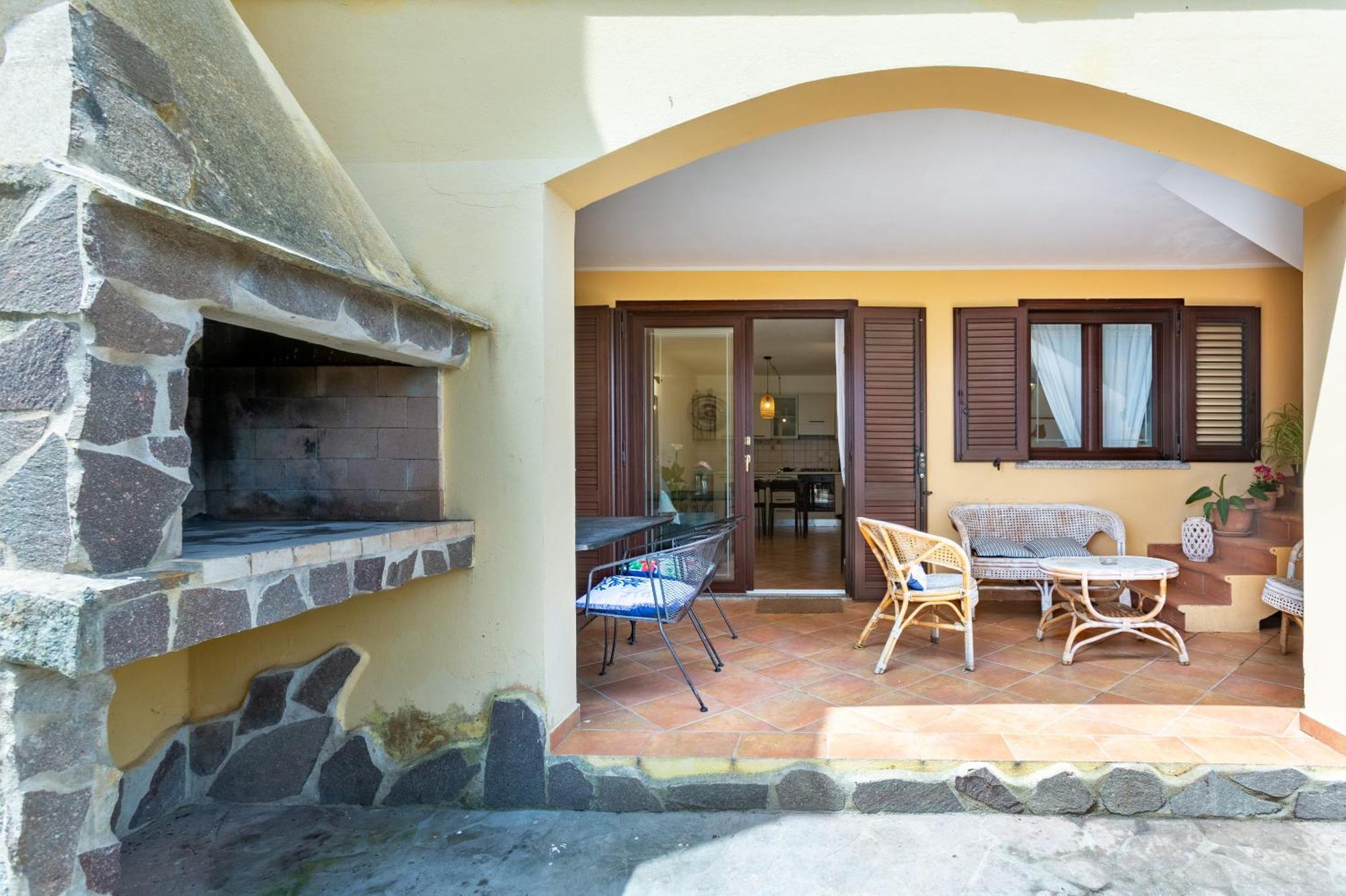 Aetos Home With Shared Swimming Pool - Porto Pino Hill Exterior foto